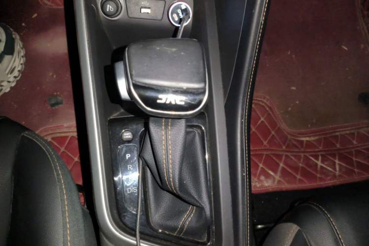 Used JAC Group Refine S4 2020 1.5T CVT Superior Trim Gear Lever