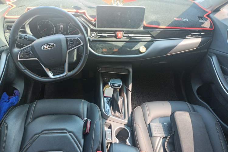 Used JAC Group Refine S4 2020 1.5T CVT Superior Trim Interior 2