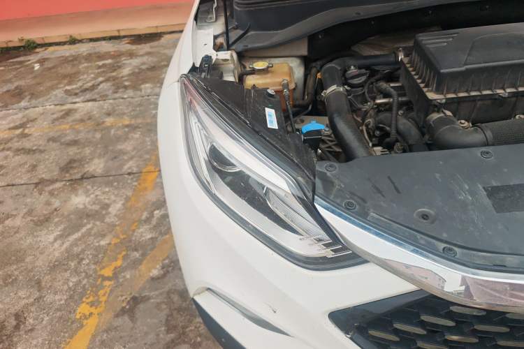 Used JAC Group Refine S4 2020 1.5T CVT Superior Trim Right Front Headlight