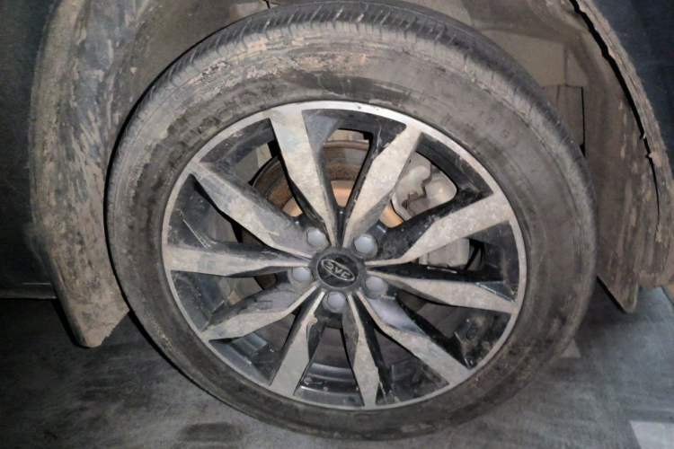 Used JAC Group Refine S4 2020 1.5T CVT Superior Trim Right Front Wheel Hub