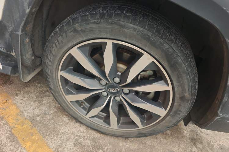 Used JAC Group Refine S4 2020 1.5T CVT Superior Trim Right Front Wheel Hub