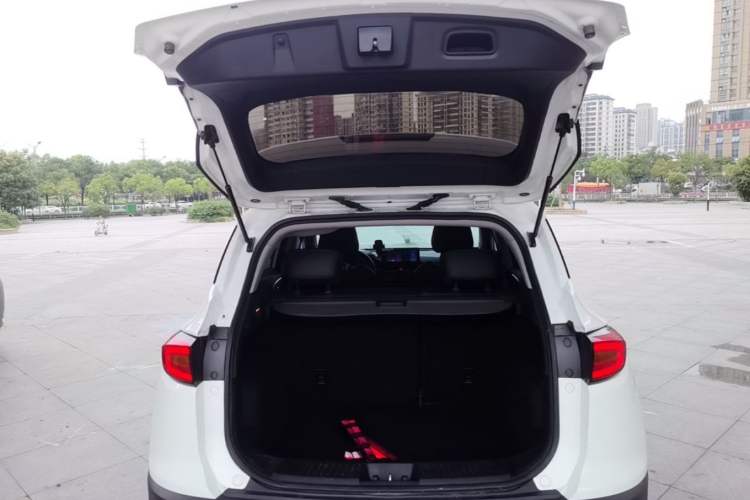 Used JAC Group Refine S4 2020 1.5T CVT Superior Trim Trunk