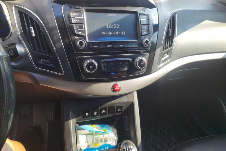 Used JAC Group Refine S5 2013 2.0T Manual Luxury Edition Audio And AC Panel