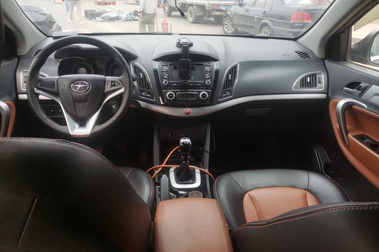 Used JAC Group Refine S5 2013 1.8T Manual New Edition Center Console