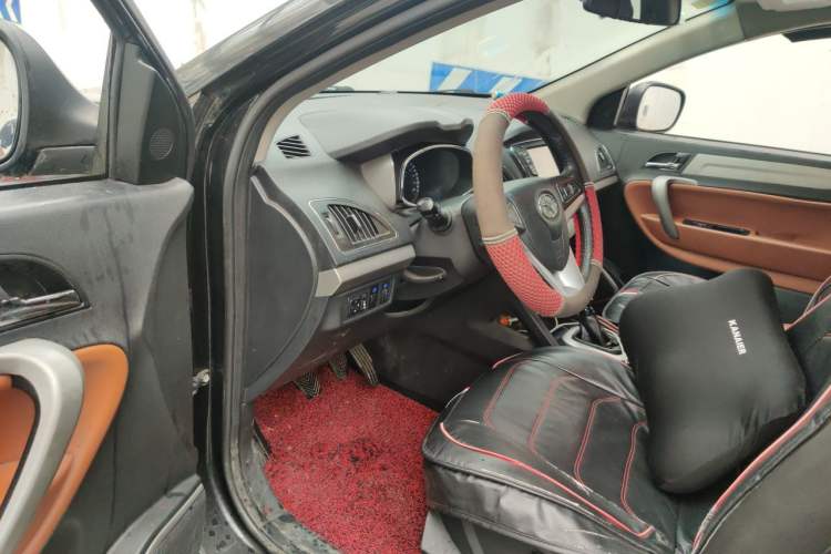 Used JAC Group Refine S5 2013 2.0T Manual Luxury Edition Driver Seat