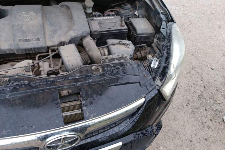 Used JAC Group Refine S5 2013 2.0T Manual New Edition Engine Bay Left