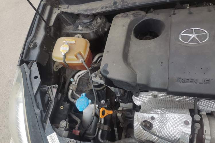 Used JAC Group Refine S5 2013 1.8T Manual New Edition Engine Bay Right