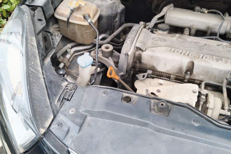 Used JAC Group Refine S5 2013 1.8T Manual New Edition Engine Bay Right