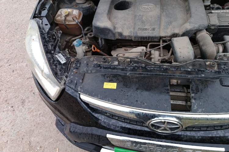 Used JAC Group Refine S5 2013 2.0T Manual New Edition Engine Bay Right