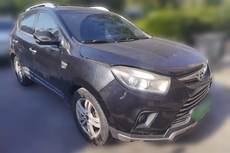 Used JAC Group Refine S5 2013 2.0T Manual Luxury Edition Front Right 45 Deg