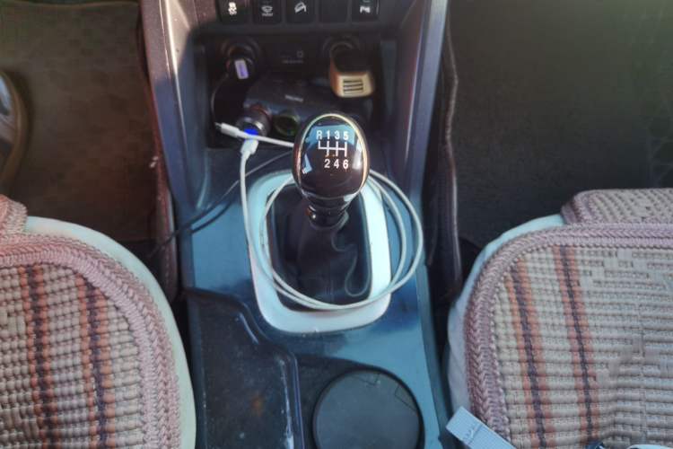 Used JAC Group Refine S5 2013 2.0T Manual Luxury Edition Gear Lever