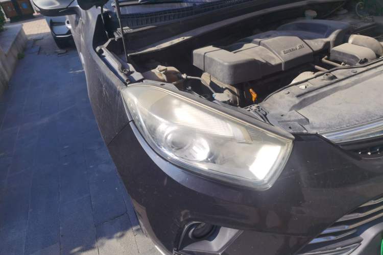 Used JAC Group Refine S5 2013 2.0T Manual Luxury Edition Right Front Headlight