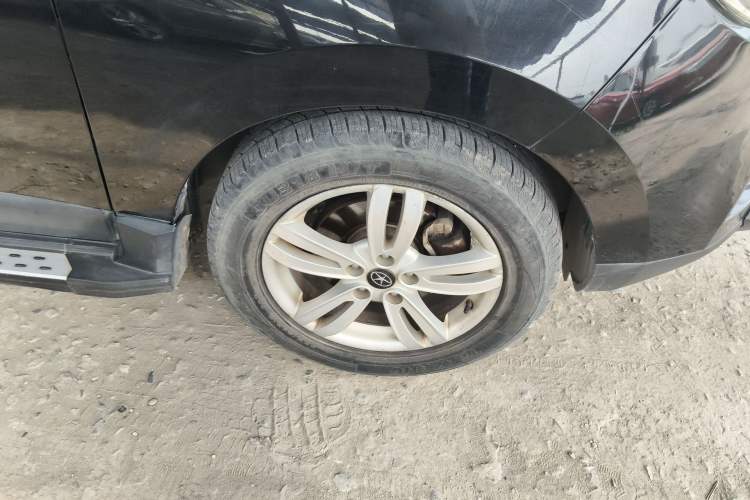 Used JAC Group Refine S5 2013 2.0L Manual Luxury Edition Right Front Wheel Hub