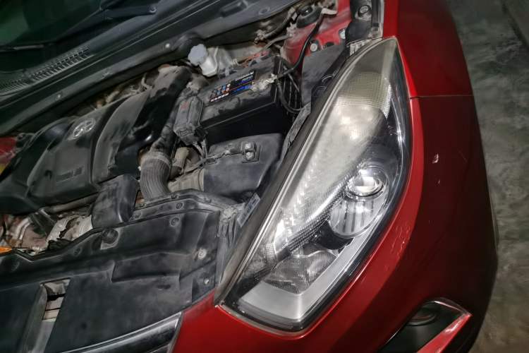 Used JAC Group Refine S5 2013 2.0T Manual New Edition Engine Bay Left