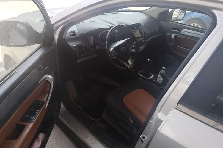 Used JAC Group Refine S5 2013 2.0L Manual Elite Edition Driver Seat