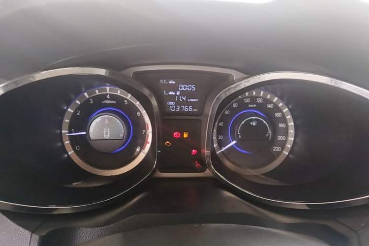Used JAC Group Refine S5 2013 2.0L Manual Elite Edition Instrument Cluster
