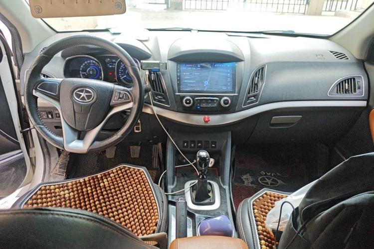 Used JAC Group Refine S5 2013 2.0T Manual Luxury Edition Center Console