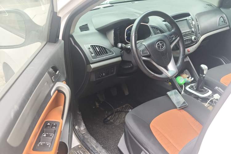 Used JAC Group Refine S5 2013 2.0L Manual Luxury Edition Driver Seat