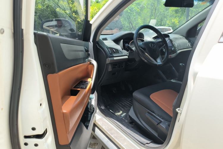Used JAC Group Refine S5 2013 2.0L Manual Luxury Edition Driver Seat