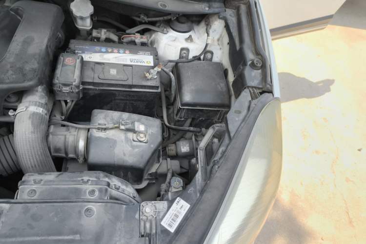 Used JAC Group Refine S5 2013 2.0T Manual New Edition Engine Bay Left