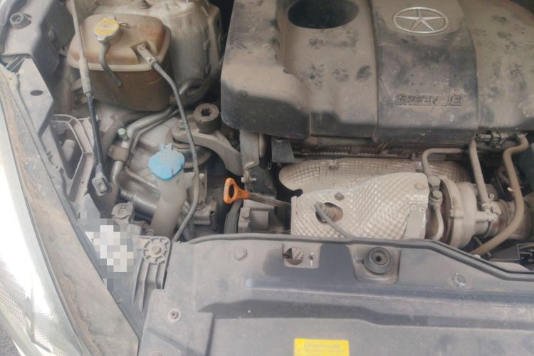 Used JAC Group Refine S5 2013 2.0T Manual Luxury Edition Engine Bay Right