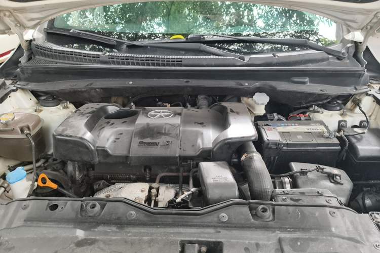 Used JAC Group Refine S5 2013 2.0T Manual Luxury Edition Engine Bay