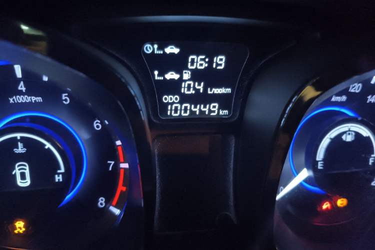 Used JAC Group Refine S5 2013 1.8T Manual New Edition Odometer Close Up