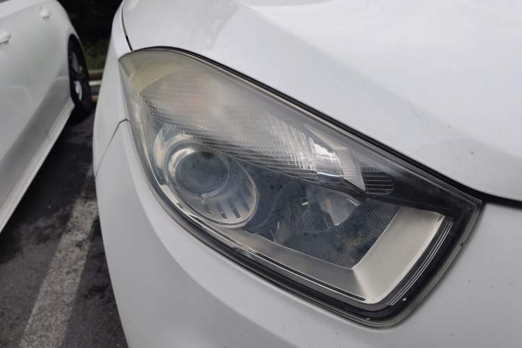 Used JAC Group Refine S5 2013 2.0T Manual Luxury Edition Right Front Headlight