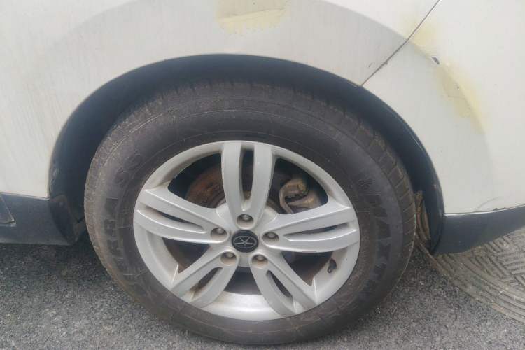 Used JAC Group Refine S5 2013 2.0T Manual Luxury Edition Right Front Wheel Hub