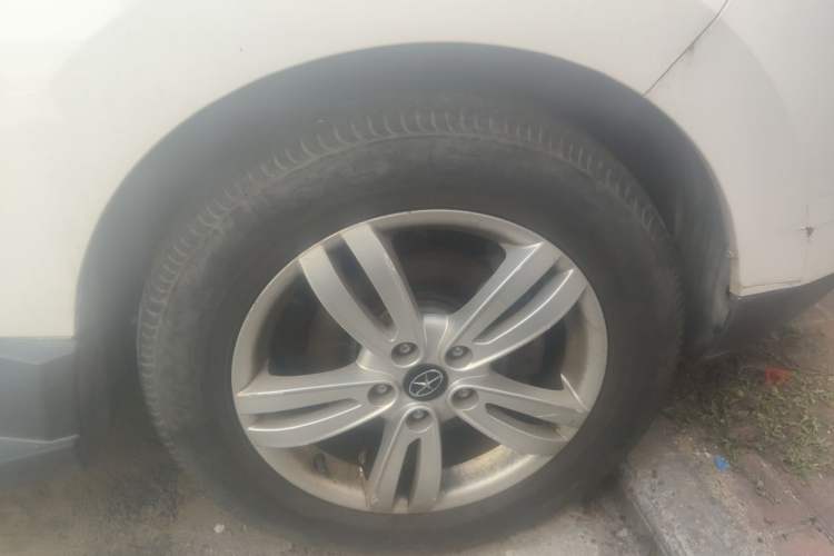 Used JAC Group Refine S5 2013 2.0T Manual New Edition Right Front Wheel Hub
