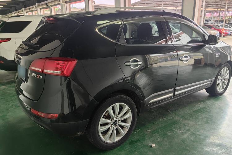 Used JAC Group Refine S5 2014 2.0T Automatic Luxury Edition Exterior 4
