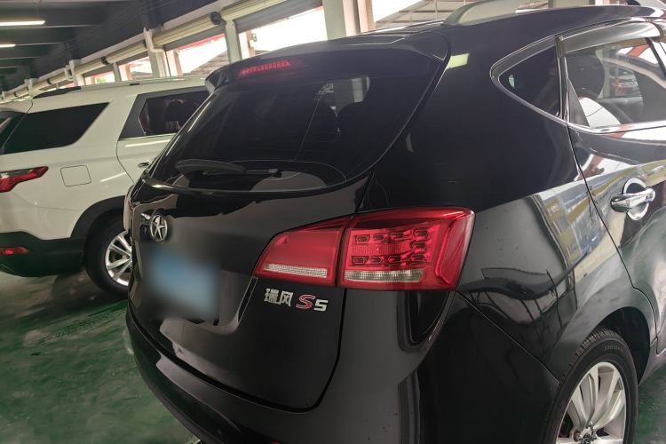 Used JAC Group Refine S5 2014 2.0T Automatic Luxury Edition Exterior 5
