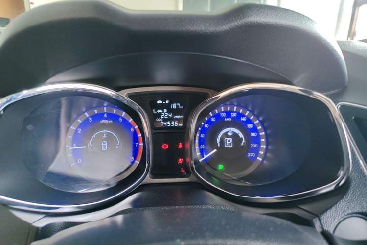 Used JAC Group Refine S5 2014 2.0T Automatic Luxury Edition Instrument Cluster