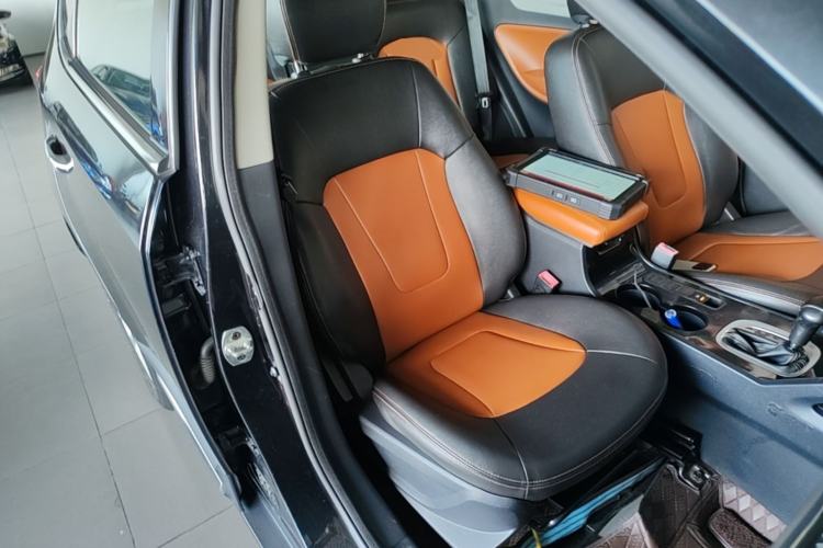 Used JAC Group Refine S5 2014 2.0T Automatic Luxury Edition Right Front Seat