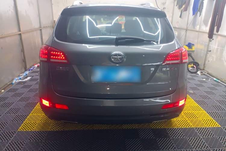 Used JAC Group Refine S5 2014 2.0T Manual Luxury Edition Exterior 3