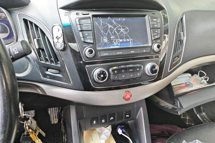Used JAC Group Refine S5 2014 1.5T Manual Luxury Edition Audio And AC Panel