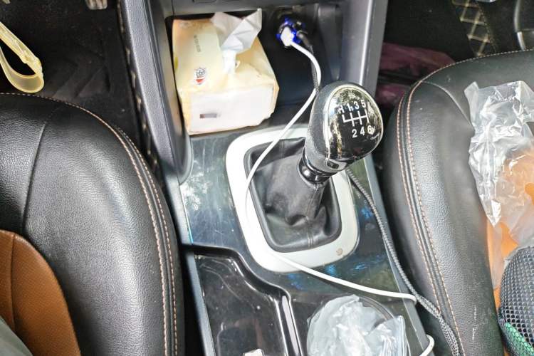 Used JAC Group Refine S5 2014 1.5T Manual Luxury Edition Gear Lever