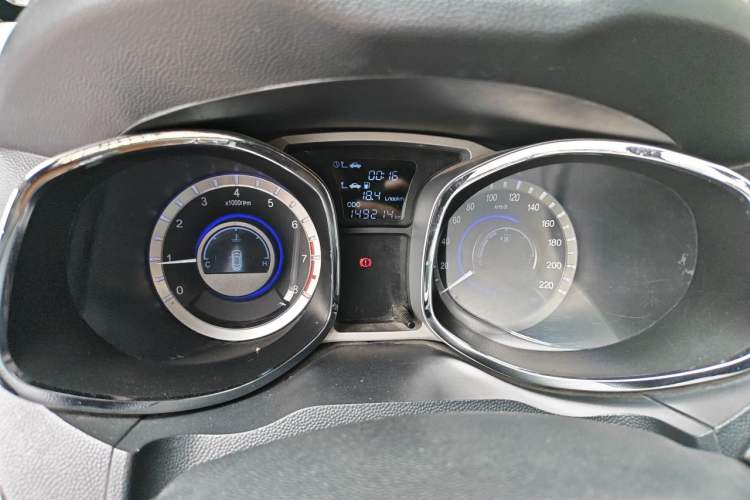 Used JAC Group Refine S5 2014 1.5T Manual Luxury Edition Instrument Cluster