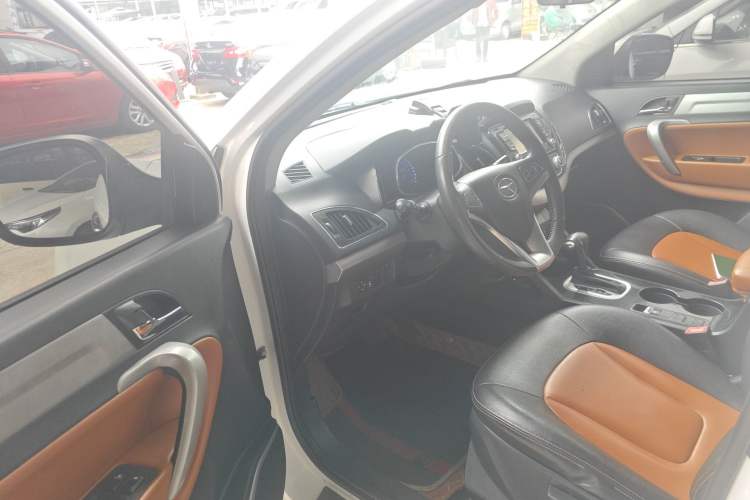 Used JAC Group Refine S5 2014 2.0T Automatic Luxury Edition Driver Seat