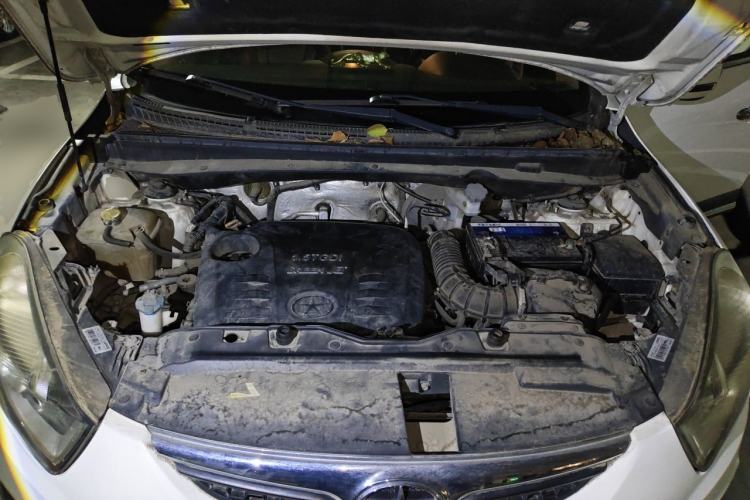 Used JAC Group Refine S5 2014 1.5T Manual Luxury Edition Engine Bay