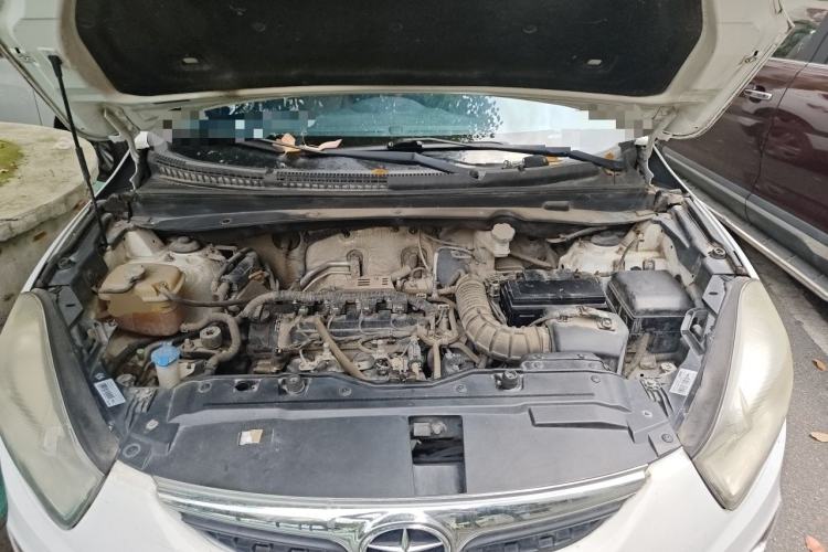 Used JAC Group Refine S5 2014 1.5T Manual Luxury Edition Engine Bay