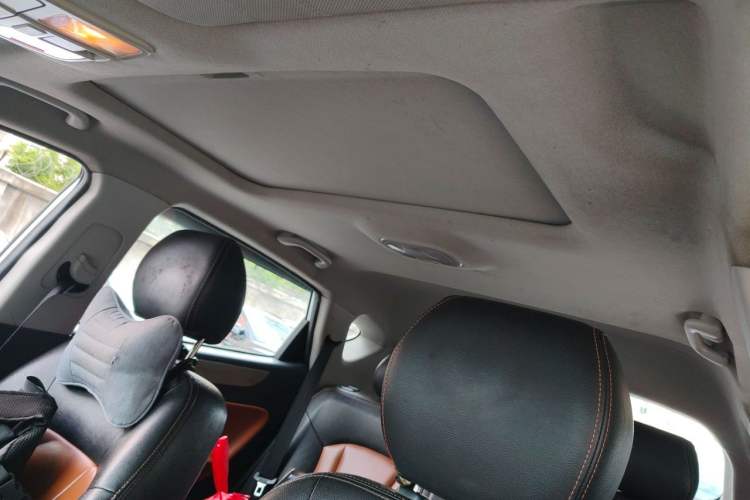 Used JAC Group Refine S5 2014 2.0T Automatic Luxury Edition Headliner
