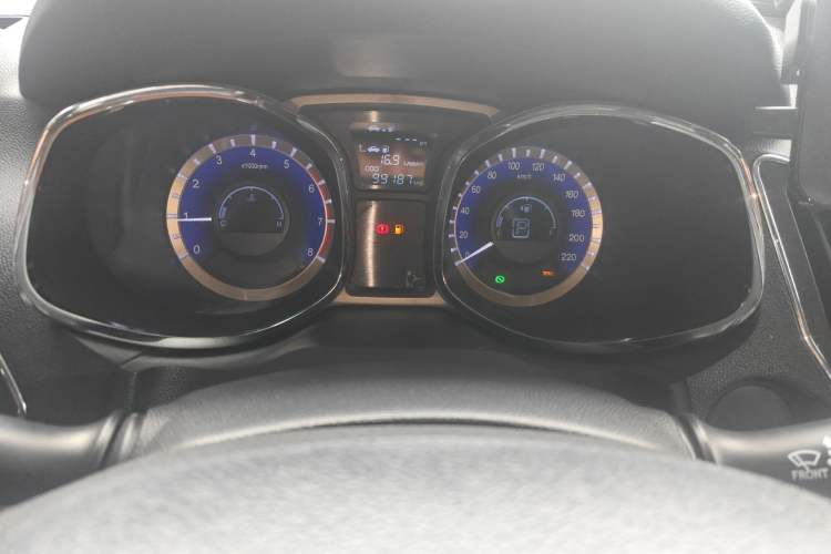 Used JAC Group Refine S5 2014 2.0T Automatic Luxury Edition Instrument Cluster
