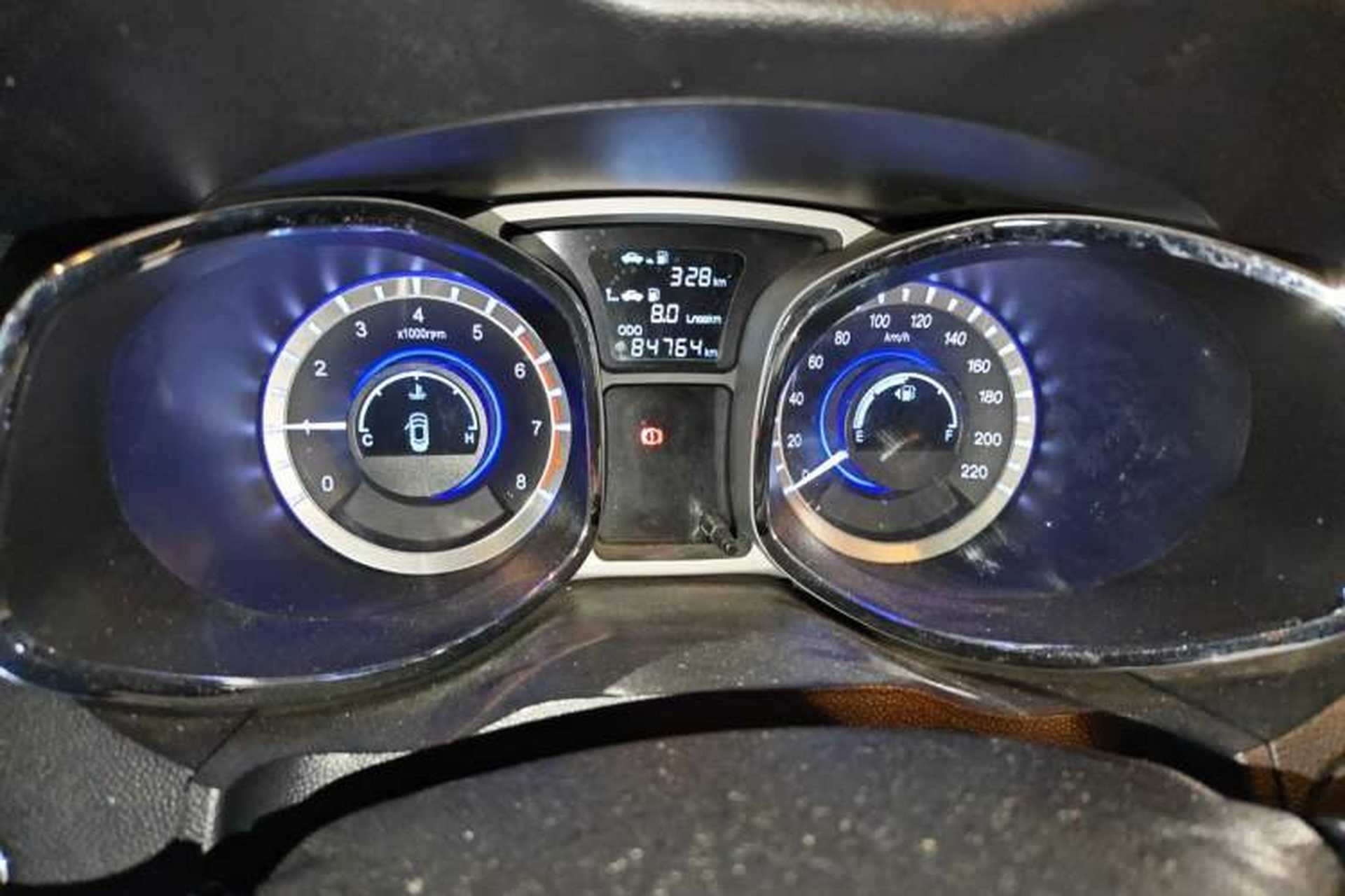 Used JAC Group Refine S5 2014 1.5T Manual Luxury Edition Instrument Cluster