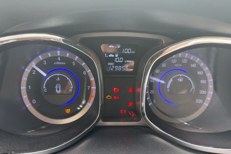 Used JAC Group Refine S5 2014 1.5T Manual Luxury Edition Odometer Close Up