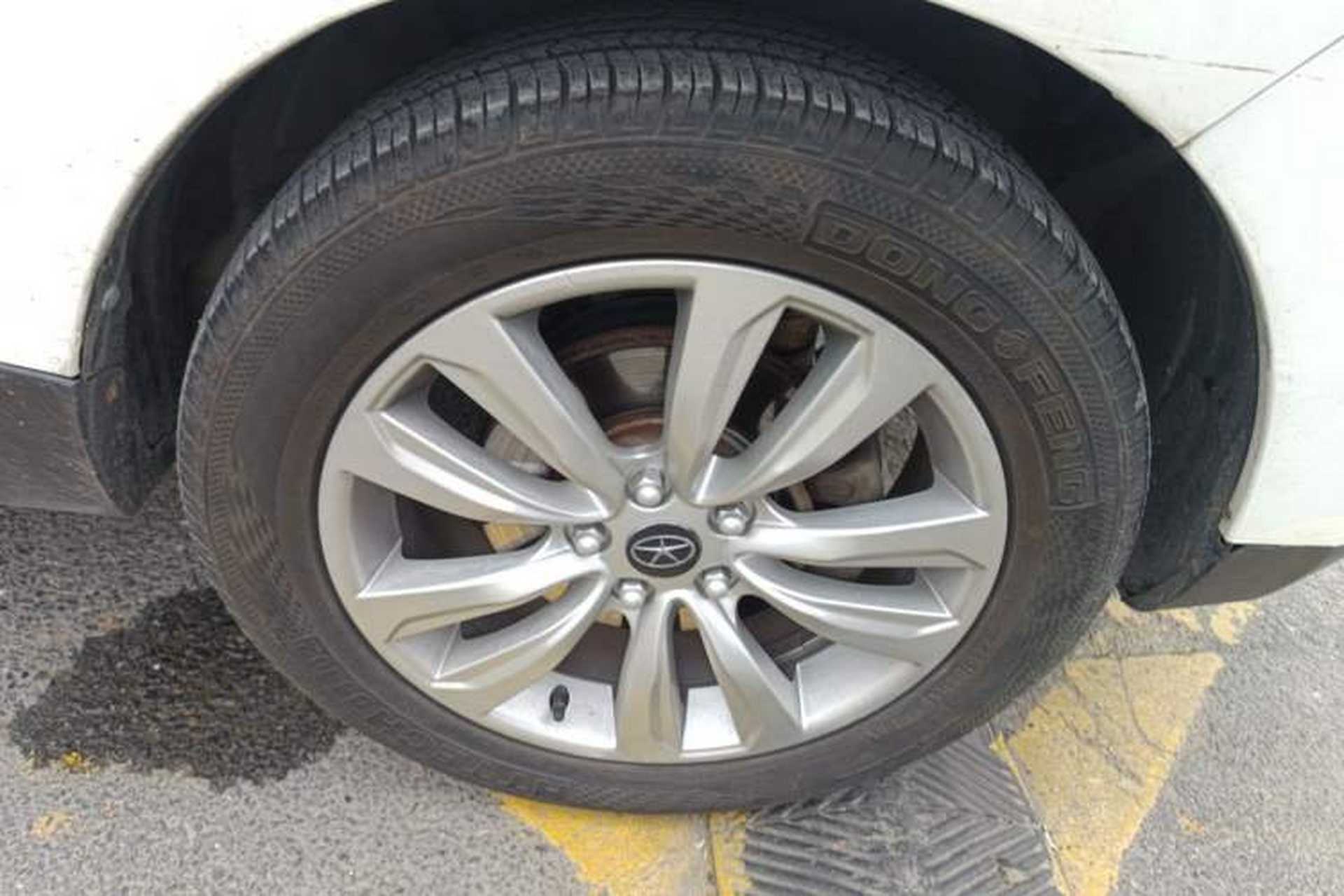 Used JAC Group Refine S5 2014 2.0T Automatic Luxury Edition Right Front Wheel Hub
