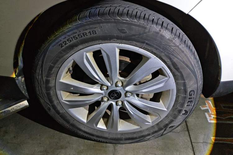 Used JAC Group Refine S5 2014 1.5T Manual Luxury Edition Right Front Wheel Hub