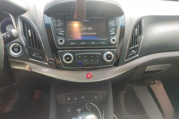 Used JAC Group Refine S5 2015 2.0T Automatic Luxury Edition Audio And AC Panel
