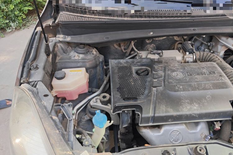 Used JAC Group Refine S5 2015 2.0L Manual Luxury Edition Engine Bay Right