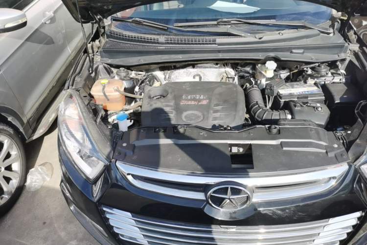 Used JAC Group Refine S5 2015 1.5T Automatic Elite Model Engine Bay Right